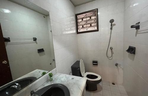 Khanna Yao Resort | หมู่บ้านชลลดา