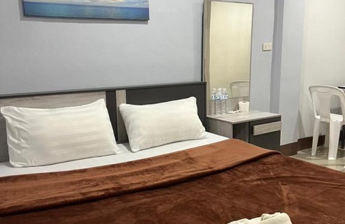 Bua Sali Hotel | อาร์ทู R2 RongKhun