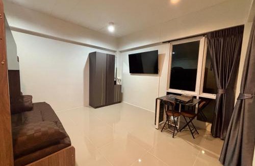 Chim Phli Hotel | โรงพักบางระมาด by ModiCoff Café