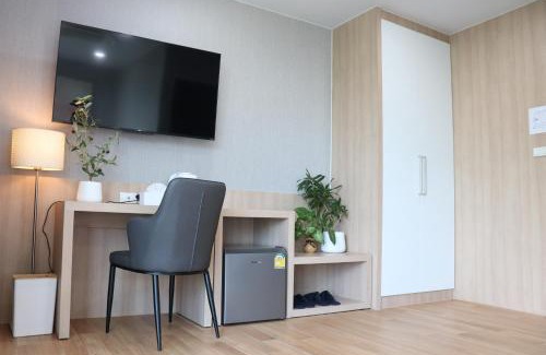 Phetchabun Hotel | โรงแรมบลอสซั่ม เพชรบูรณ์ Blossom Hotel