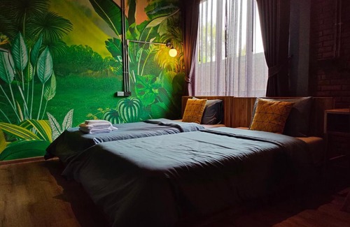 Tha Talat Hotel | โรงแรม บอร์ดดิ้งเฮ้าส์