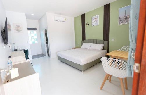 Surin Hotel | โรงแรม เดอะกรีนนิช รีสอร์ท