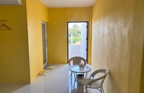 Tha Khun Ram Hotel | ไวท์เฮาส์กำแพงเพชร