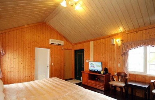 Gukeng Ski Chalet | 大湖底木屋民宿