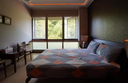 Shuangxi District Bed & Breakfast | 小鳥敲門 Bird Villa