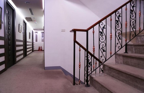 Zuoying District Hotel | 德瑞旅店Direct Hotel