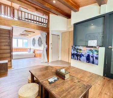 Tainan City Centre House | 慢步南國 雙包棟民宿 Slow Tainan Entire Home