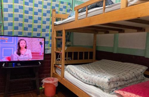 Zhuqi House | 老老街 誠君民宿