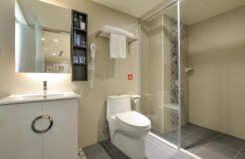 East District Hotel | 雋格大飯店 Elence Hotel