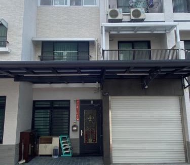 Shanhua District House | 鴻綾雅苑