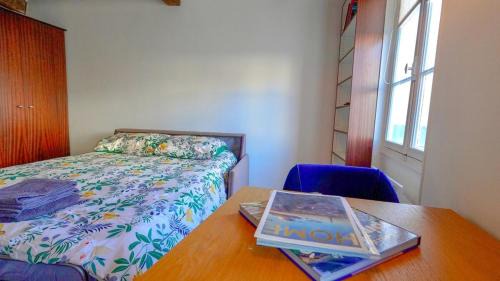 Saint-Germain-des-Pres Apartment | 012 Grand studio at quartier latin