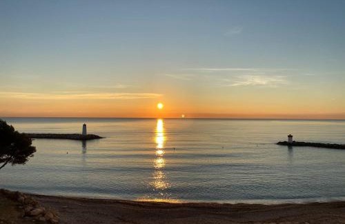 Villeneuve Loubet Beach Apartment | 06AO - Superbe appartement avec vue mer exceptionnelle
