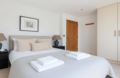 Isle of Dogs Apartment | 1 Bed Apartment in Canary Wharf