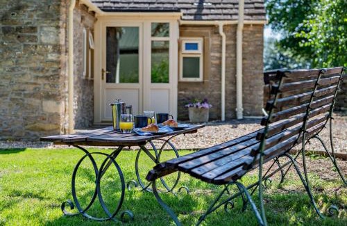 Malmesbury House | 1 Bed in Malmesbury 95500