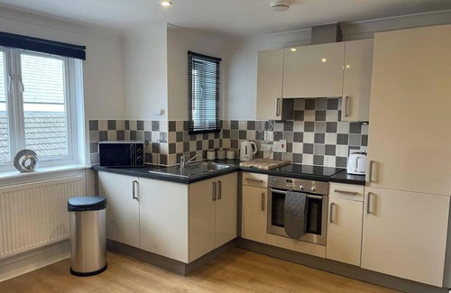 Bury St Edmunds Apartment | 1 Bed Sleeps 4 - Pets Ok - Free parking