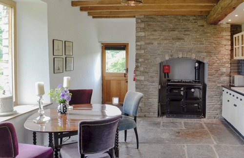 Llanfihangel Tal-y-llyn Cottage | 1 bedroom accommodation in Erwood, near Brecon