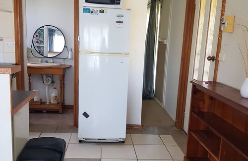 Mildura South Cottage | 1 Bedrm Self contained cottage next to vines. Relaxed and quiet atmosphere. nn