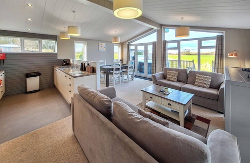 Raywell Ski Chalet | 1 bedroom accommodation in Raywell, Beverley