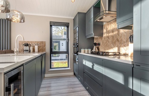 Great Coxwell Ski Chalet | 1 bedroom accommodation in Faringdon