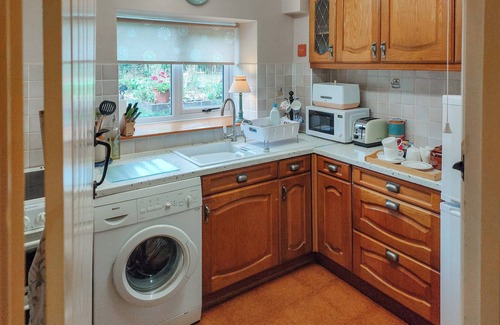 Churchill Cottage | 1 bedroom accommodation in Langford, near Churchill