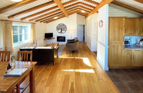 Flaxton Ski Chalet | 1 bedroom accommodation in Flaxton, York