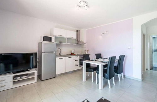 Sumber Apartment | 1 bedroom amazing apartment in Labin