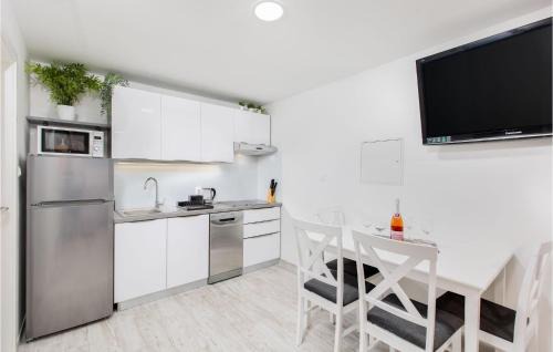 Punat Apartment | 1 Bedroom Amazing Apartment In Krk