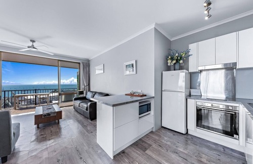 Airlie Beach Apartment | 1 bedroom apartment ocean views