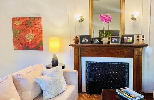 Beverly Hills Condo | 1-bedroom condo in Beverly Hills