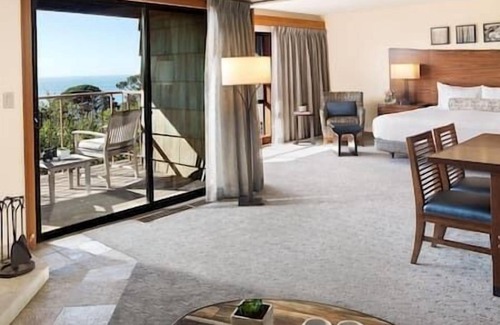 Carmel Highlands Resort | 1 Bedroom-Hyatt Residences Carmel-Highland Inn.