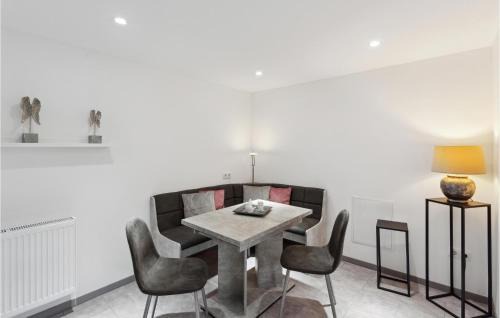 Nieheim Apartment | 1 Bedroom Lovely Apartment In Nieheim