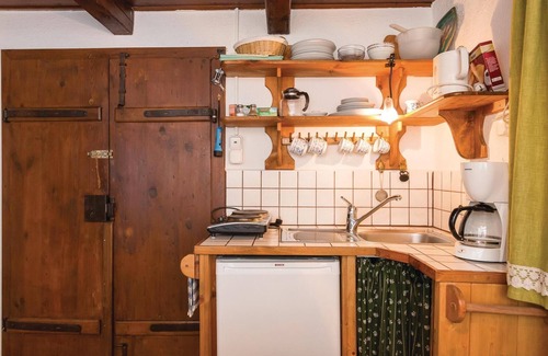 Deutsch Schuetzen-Eisenberg House | 1 bedroom nice home in Deutsch-Schützen