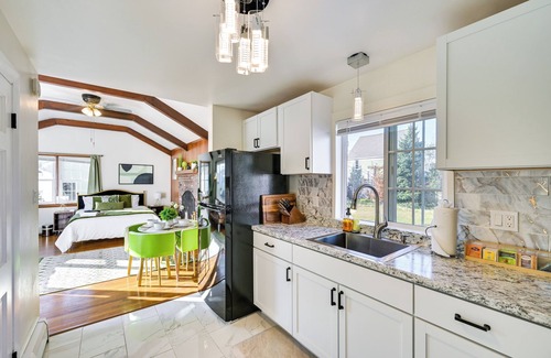 Salem Apartment | 1 Mi to Downtown Salem: Studio w/Fire Pit Access