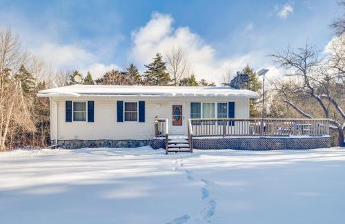 Waitsfield House | 1 Mi to Sugarbush Resort Dog-Friendly Home!