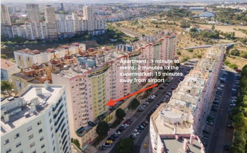 Alto do Pina Apartment | 1-minute walk to the Metro and 2 to the Supermarket