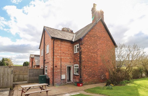 Cheshire West and Chester Cottage | 1 Organsdale Cottages