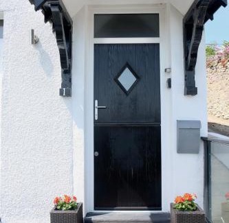 Penrhyn Bay House | 1 Saron Cottages