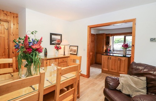 Durrus Cottage | 1 THE COURTYARD, pet friendly, with open fire in Durrus, County Cork