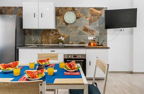 La Jaca Apartment | 1. The House of Rising Sun