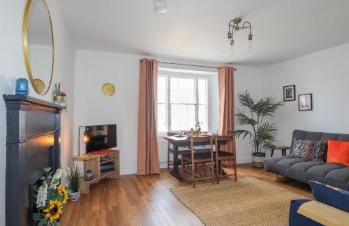 Beaumaris Apartment | 1 Tyn Y Gongl Cottage