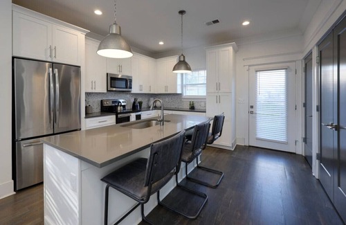 Nashville Apartment | 10 Mins To Broadway - Music City Group Retreat