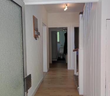 Burghaun House | 10 Personen Handwerker Haus auf 2 Etagen Nähe Autobahn