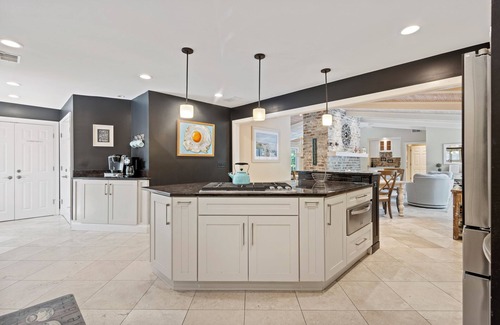 Sea Pines House | 10 Woodbine @ Sea Pines | Private Screened Pool | Steps to Beach | Golf Views