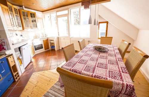 Purkersdorf Apartment | 100m² Penthouse with terrific view only 20 min away from Schönbrunn-free parking