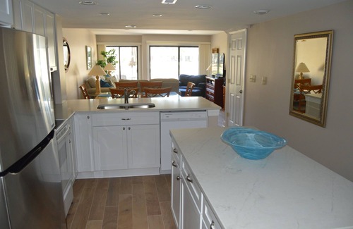Shipyard Plantation Villa | 105 THE GREENS - TOTAL RENO-5 MIN. WALK TO BEACH-BEACH LOCKER & CHAIRS!