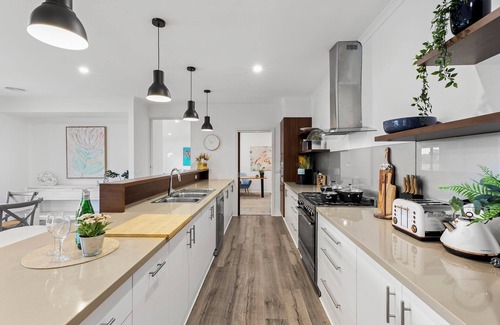 Leopold Villa | 10BR birdwatch house Great Ocean Road