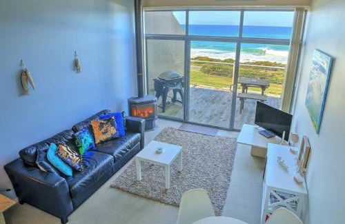 Wongarra Apartment | 11 Whitecrest Great Ocean Road Resort - Ocean View