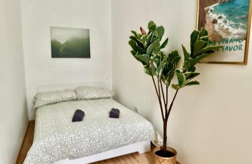 Favoriten Apartment | 110 m2 4-Room Renovated Apartment