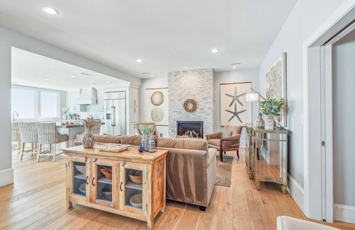Folly Beach House | 1105 E Arctic - White Sands - Oceanfront with Open Concept Beautiful Deck Direct Beach Access