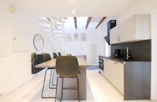 Kernstadt Apartment | 110m², Dachterrasse, Zentral